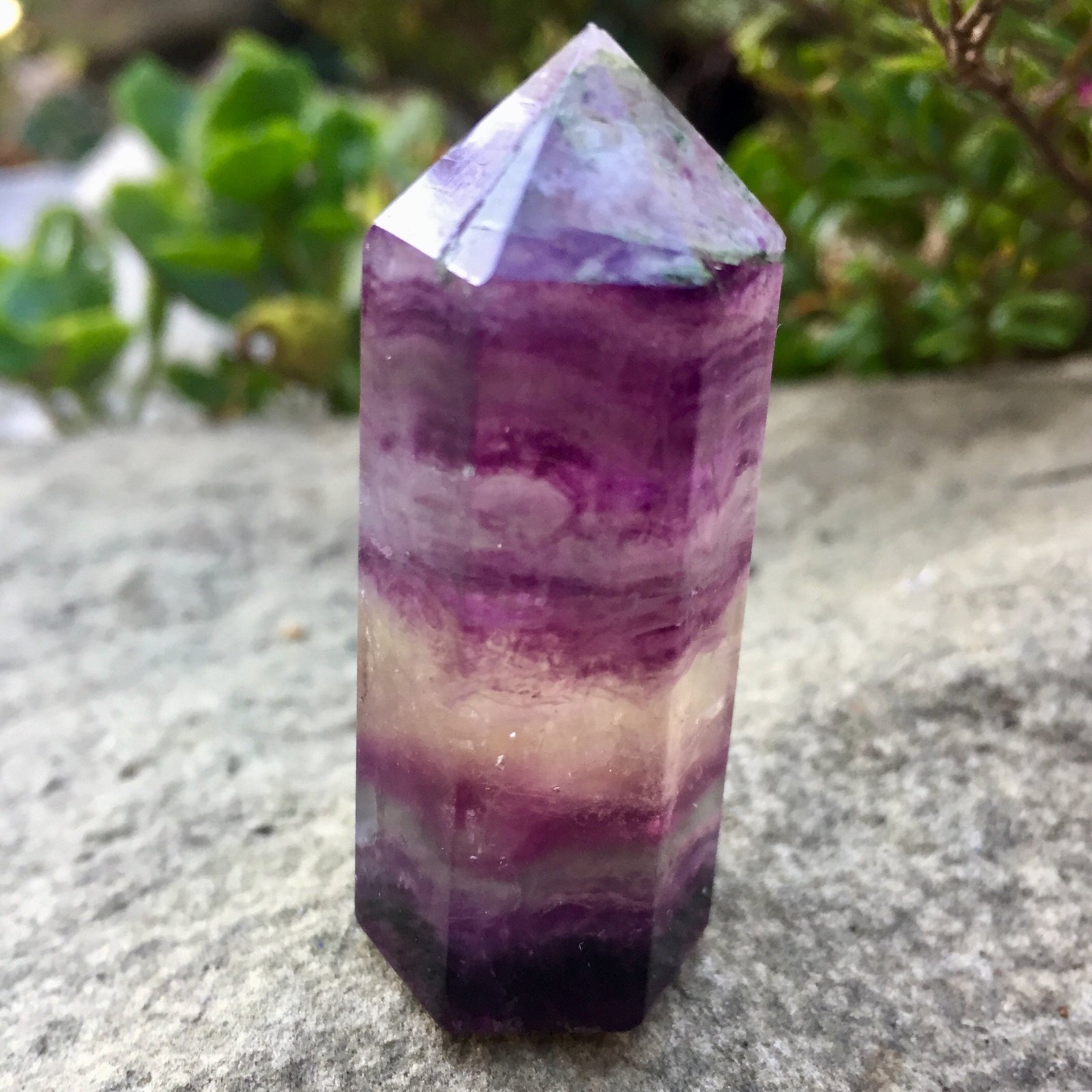 Learn about rainbow flourite point