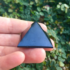 Shungite Mini Pyramid - Sparkle Rock Pop