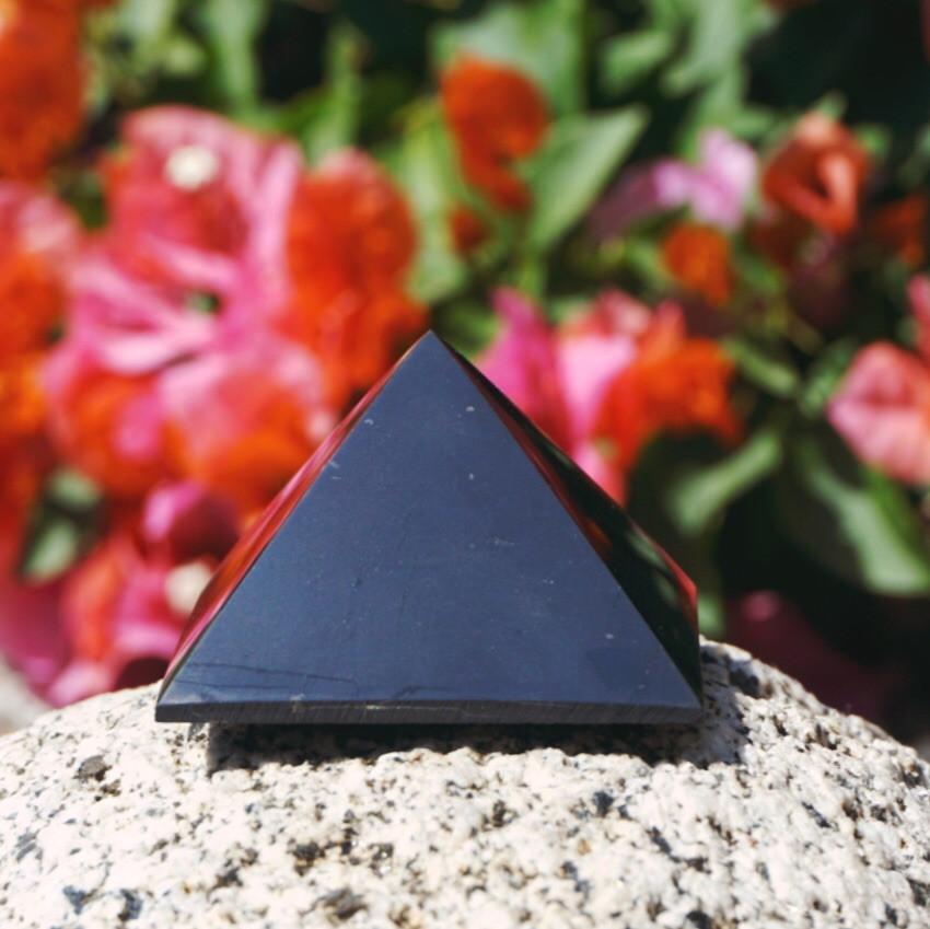 Shungite Pyramid - Sparkle Rock Pop